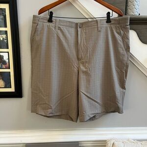 Architect Golf Tan Flat Front Shorts sz 42 NWT